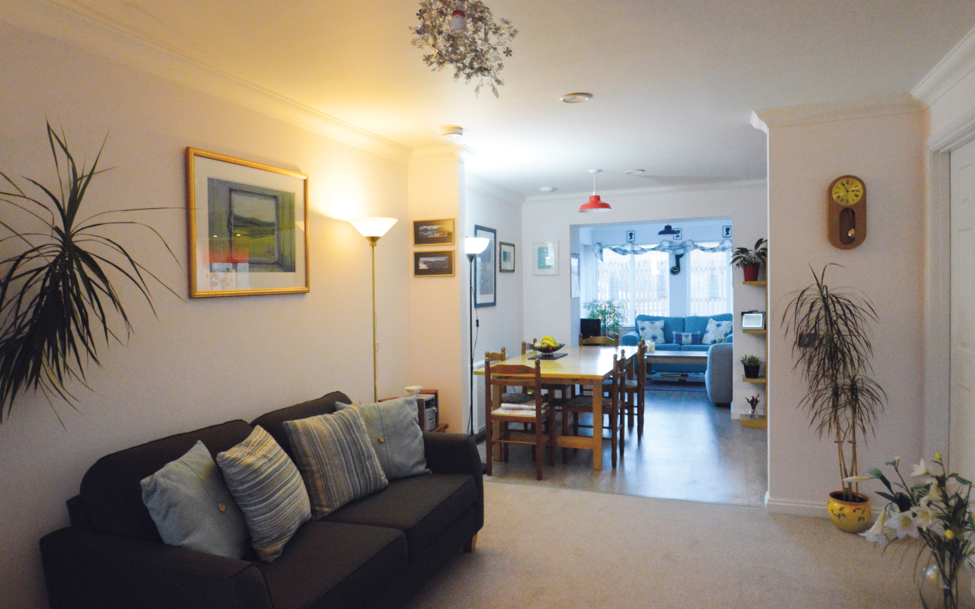 03 Mr Mrs Ross Livingroom AM
