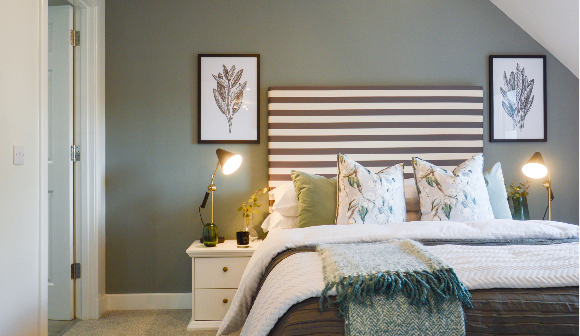 Springfield Properties New Homes - Blairgowrie, Kinloch Gardens Development | Master Bedroom