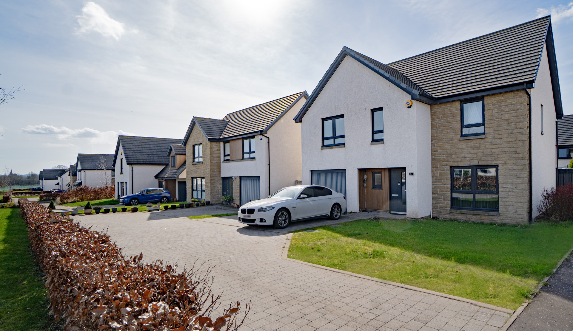 Street Scene F DSC00897